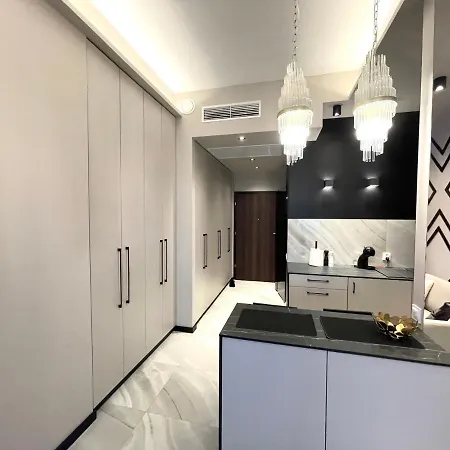 Apartment Elegance Hanza Tower