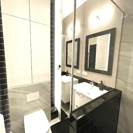 Elegance Hanza Tower Apartment