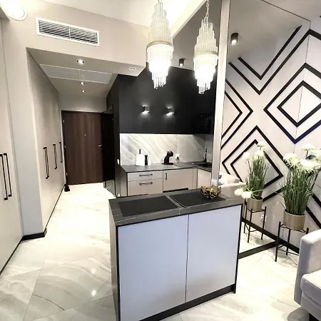 Apartment Elegance Hanza Tower
