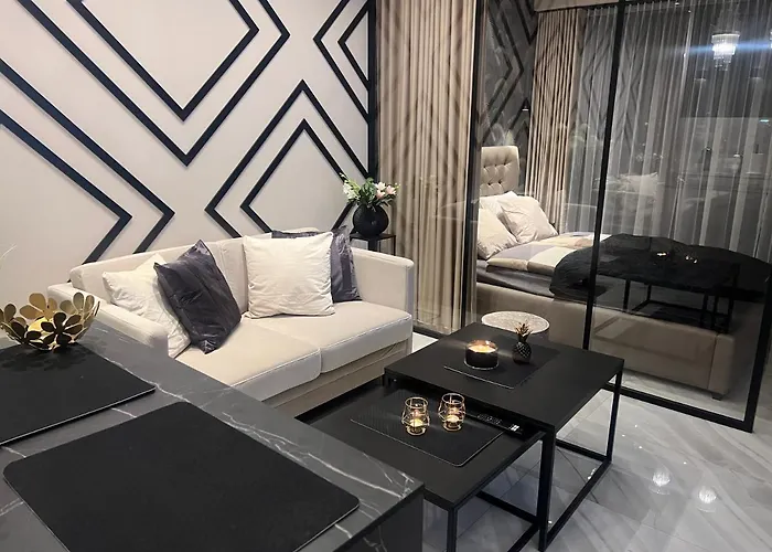 Elegance Hanza Tower *